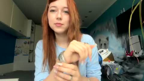 Snapshot of tenniefiesel chatting on 07-12-26, 07:21 Alex online show from 07-12-26, 07:21