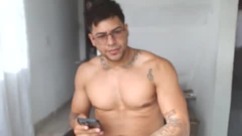 Snapshot of teo_rosa13 chatting on 07-15-26, 01:05 Mateo rosa online show from 07-15-26, 01:05