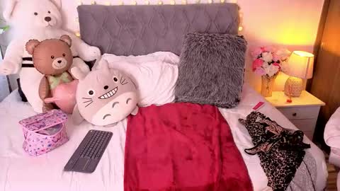 Emily online show from 02-20-26, 04:51