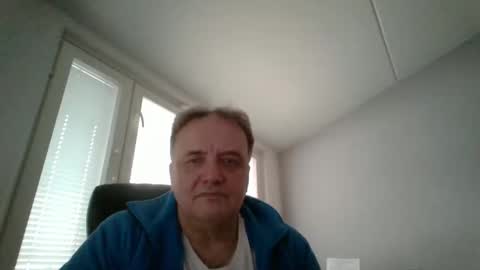 Snapshot of tero007 chatting on 02-06-25, 09:22 tero007 online show from 02-06-25, 09:22