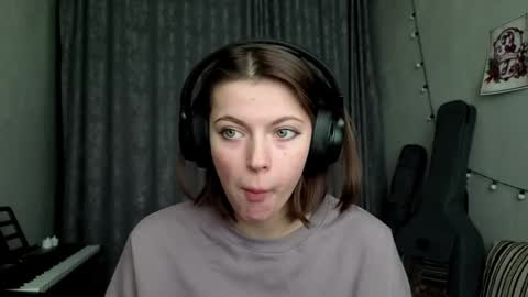 Anny Simpson online show from 02-05-26, 06:18