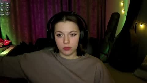 Anny Simpson online show from 03-22-26, 08:23