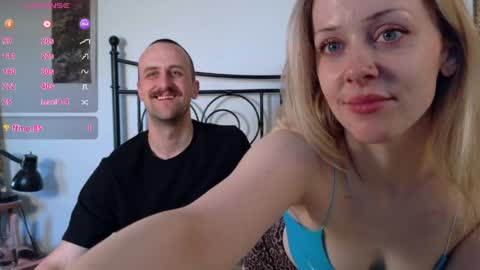 Snapshot of terry_and_elanor chatting on 05-09-26, 11:10 terry and elanor online show from 05-09-26, 11:10