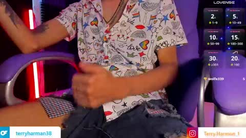 Snapshot of terry_pool chatting on 04-11-26, 06:23 Terry online show from 04-11-26, 06:23