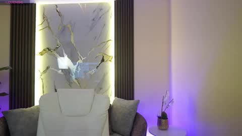 Tessa Fox online show from 12-18-25, 12:11