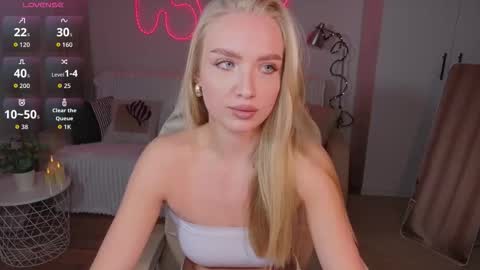 TessaHamilton online show from 02-24-26, 03:21