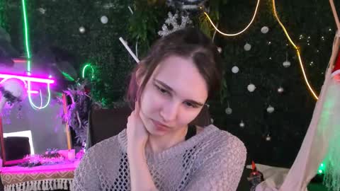 Tessa online show from 12-17-25, 09:15