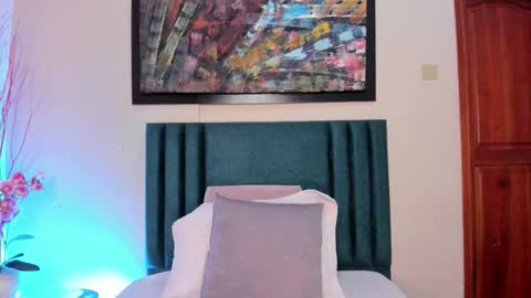 Tessamonroee online show from 02-26-26, 08:08