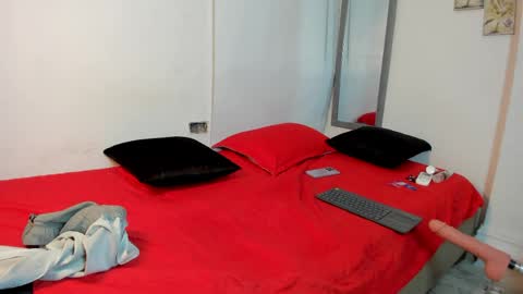 tessanahs online show from 04-12-26, 02:44