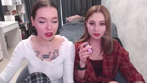 Snapshot of tessawillson chatting on 09-19-25, 09:54 Tessa online show from 09-19-25, 09:54