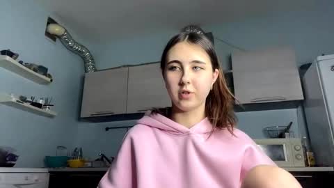 Tess online show from 10-16-25, 08:21
