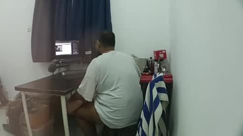 yours online show from 11-20-25, 01:55