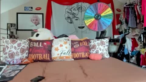 peachy online show from 09-10-25, 06:19