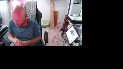 Snapshot of teyiamarie chatting on 09-16-25, 07:04 ThicThighsBlueEyes online show from 09-16-25, 07:04