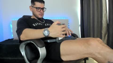 teylor creed online show from 12-19-25, 07:54