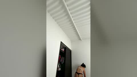 Snapshot of tezza_smith chatting on 04-21-26, 12:22 tezza smith online show from 04-21-26, 12:22