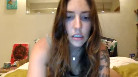 Snapshot of tfeather0532 chatting on 07-04-26, 04:18 Tessa online show from 07-04-26, 04:18