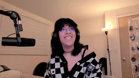 Rei 3 online show from 12-22-25, 01:30