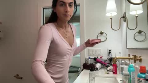 Snapshot of tgirltoesx chatting on 06-06-26, 11:53 babygirlmami online show from 06-06-26, 11:53