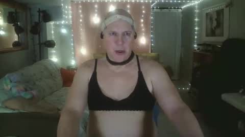 Snapshot of tglacey chatting on 02-23-26, 01:41 lacey online show from 02-23-26, 01:41