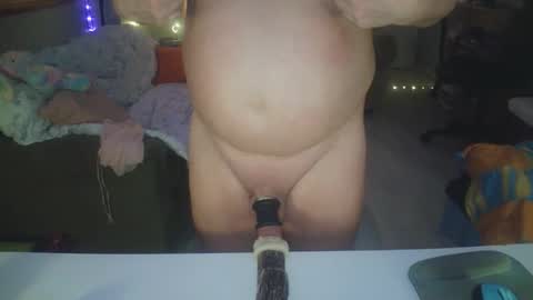 lacey online show from 04-21-26, 05:39