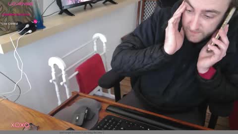 Snapshot of th3_white_knight chatting on 03-12-25, 12:36 The White Knight online show from 03-12-25, 12:36