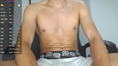 Snapshot of th_russ chatting on 12-24-24, 12:22 INSTAGRAM Th1rss online show from 12-24-24, 12:22