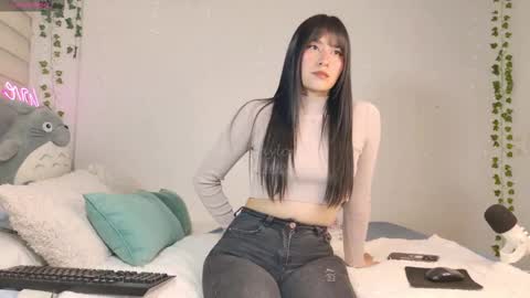 Snapshot of thaeltaylor chatting on 10-02-25, 11:01 Thael online show from 10-02-25, 11:01