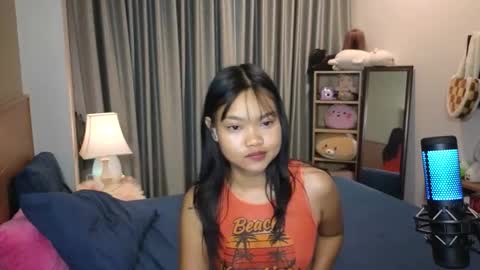 Snapshot of thailand4you chatting on 01-06-26, 01:15 AbbieThai online show from 01-06-26, 01:15