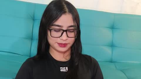 thalia  online show from 12-30-24, 12:32