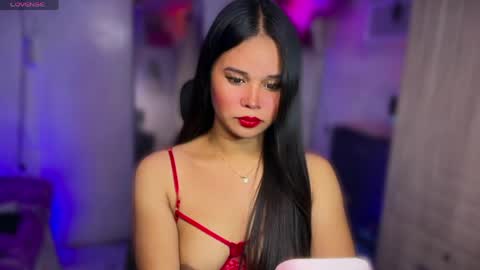 Snapshot of thalia_houston69 chatting on 05-16-26, 07:12 Ms. Thalia online show from 05-16-26, 07:12