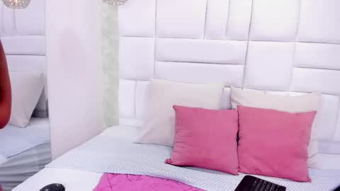 Thalia Nichols online show from 02-01-26, 09:02