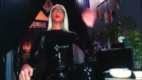 Thalia Saint online show from 09-23-25, 08:17