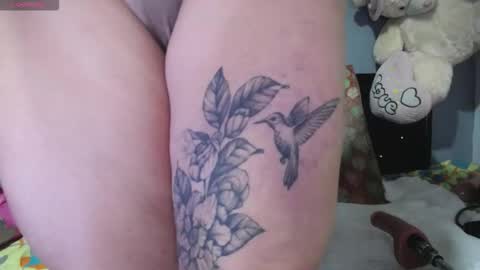 Snapshot of thalia_tits chatting on 11-28-25, 09:06 Thalia Tits online show from 11-28-25, 09:06