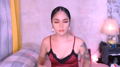 Thalia online show from 01-23-25, 02:07