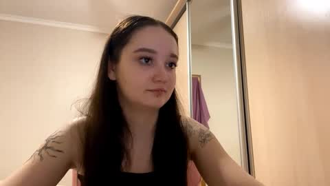 Yumi online show from 02-26-26, 04:17