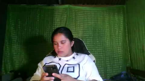 Snapshot of thalie_mae chatting on 01-12-26, 12:43 Mae online show from 01-12-26, 12:43