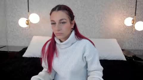 Snapshot of thalira_angels chatting on 06-13-26, 02:37 THALIRA ANGELS online show from 06-13-26, 02:37