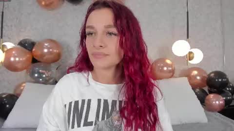Snapshot of thalira_angels chatting on 06-30-26, 05:36 THALIRA ANGELS online show from 06-30-26, 05:36