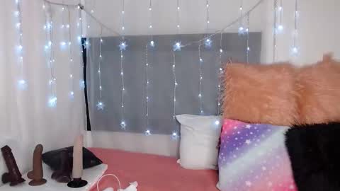 Thamara online show from 01-17-26, 02:27