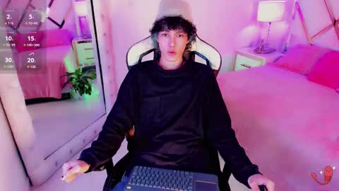 Snapshot of thanier_18 chatting on 02-24-26, 07:56 thanier_18 online show from 02-24-26, 07:56