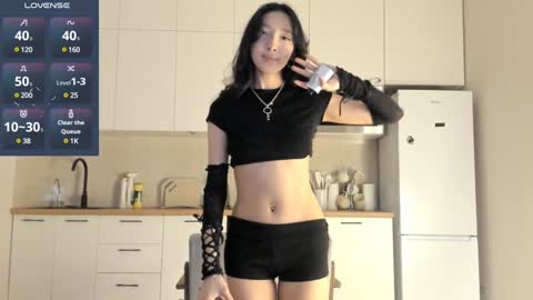 thanos_world1321002 online show from 01-23-25, 10:33