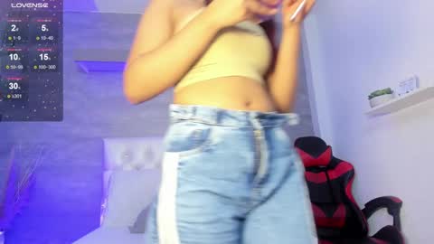 Snapshot of thararouse chatting on 03-01-25, 12:34 Thara Rouse online show from 03-01-25, 12:34