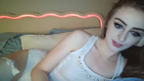 Snapshot of that_one_blondie chatting on 05-20-26, 06:41 Tiffany online show from 05-20-26, 06:41