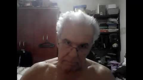 Snapshot of thataco chatting on 05-05-26, 01:46 thataco online show from 05-05-26, 01:46