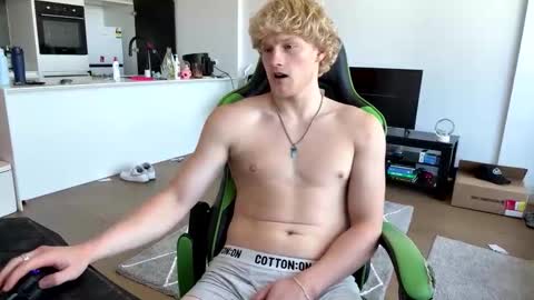 liammlust online show from 02-07-26, 02:48