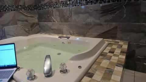 That guy  follow on X online show from 02-13-26, 11:34