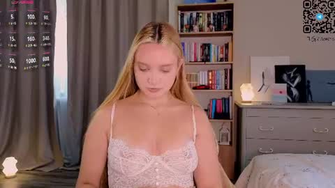 Snapshot of thatonerabbit chatting on 07-17-26, 02:13 Alice online show from 07-17-26, 02:13