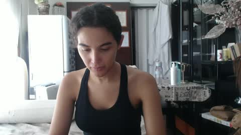 Snapshot of thayanizreal chatting on 06-16-26, 12:30 thayanizreal online show from 06-16-26, 12:30