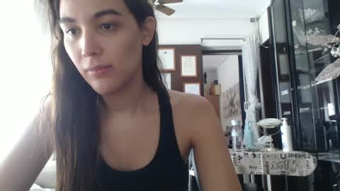 Snapshot of thayanizreal chatting on 06-17-26, 11:45 thayanizreal online show from 06-17-26, 11:45